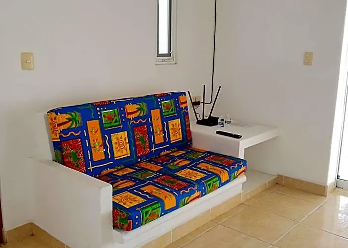 Departamentos Sunset House 3*