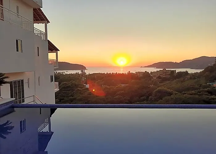 Aparthotel Departamentos Sunset House 3*